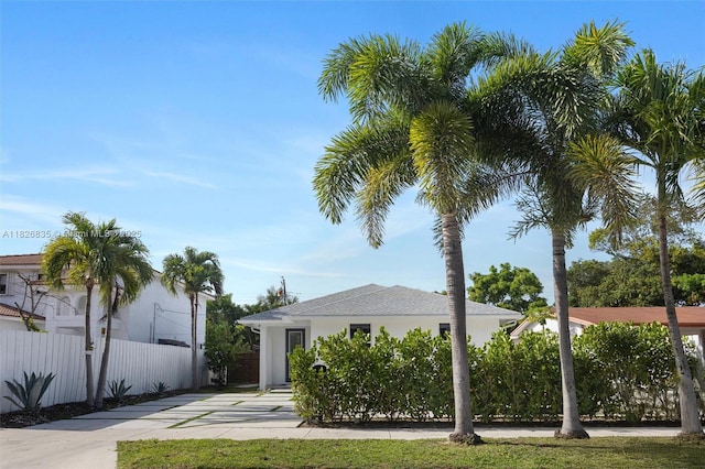 525 El Prado, West Palm Beach, FL 33405 - view of front of property with stucco siding and concrete driveway