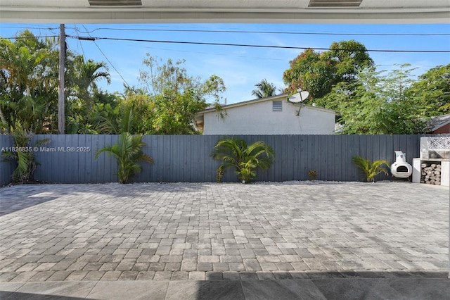 525 El Prado, West Palm Beach, FL 33405 - view of patio / terrace