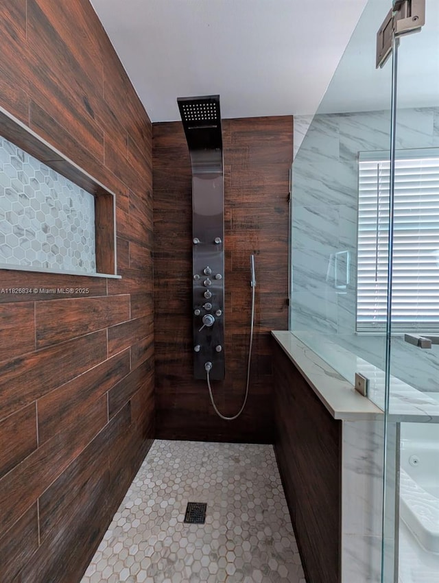 335 SW 183rd Way, Pembroke Pines, FL 33029 - full bath with tiled shower