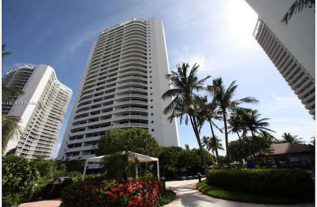 3000 Island Blvd Unit 325, Aventura, FL 33160 - photo 1
