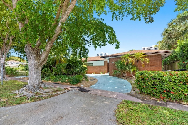 2525 Flamingo Pl, Miami Beach, FL 33140 - photo 13