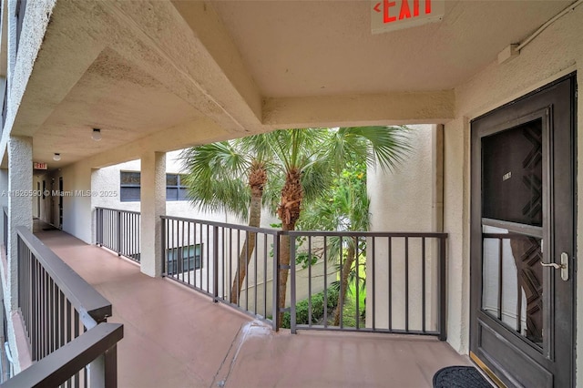 2311 S Cypress Bend Dr Unit 316B, Pompano Beach, FL 33069 - photo 2