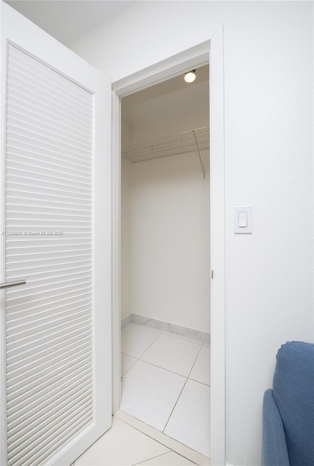 2030 S Ocean Dr Unit 227, Hallandale Beach, FL 33009 - view of closet