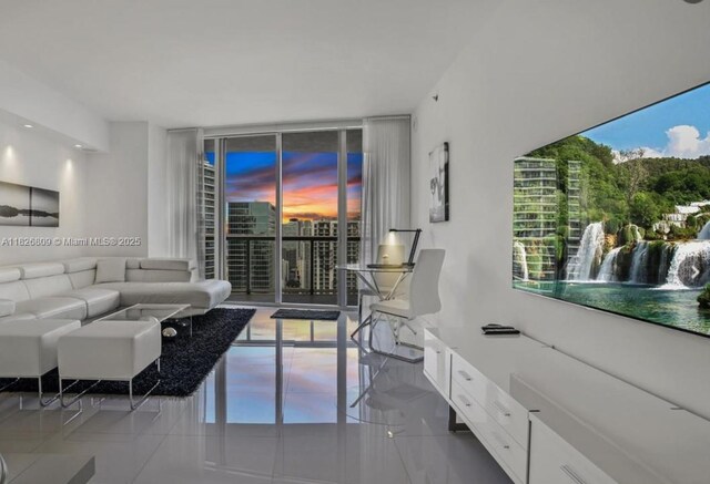 475 Brickell Ave Unit 4310, Miami, FL 33131 - photo 8