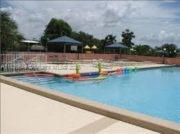 7322 SW 134th Pl, Miami, FL 33183 - view of pool