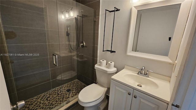 1105 San Remo Cir, Homestead, FL 33035 - full bath featuring a stall shower and vanity