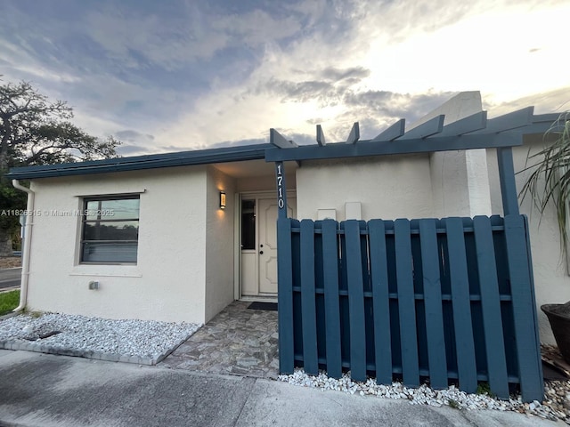 1710 NW 92nd Ave, Pembroke Pines, FL 33024 - view of front of property with stucco siding