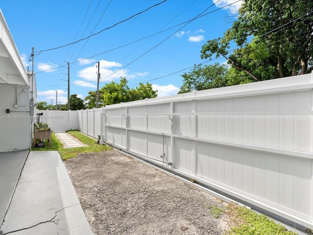 1325 N 26th Ave, Hollywood, FL 33020 - photo 23