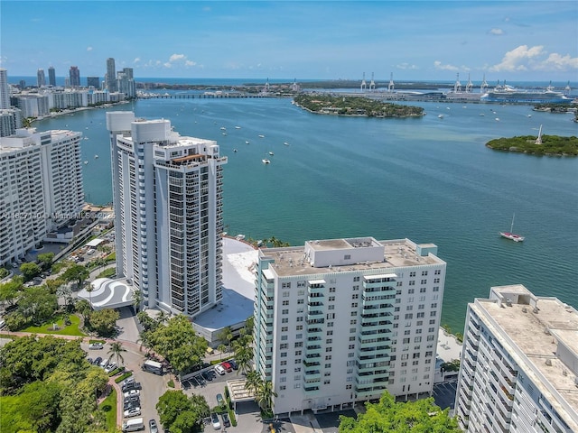 5 Island Ave Unit 6A, Miami Beach, FL 33139 - view of urban area with a nearby body of water