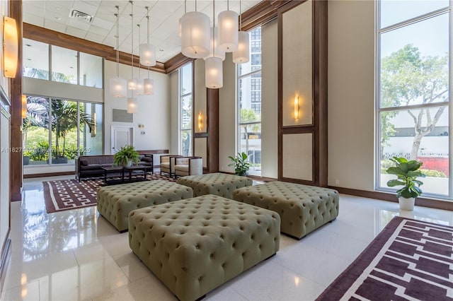 5 Island Ave Unit 6A, Miami Beach, FL 33139 - community lobby featuring a towering ceiling