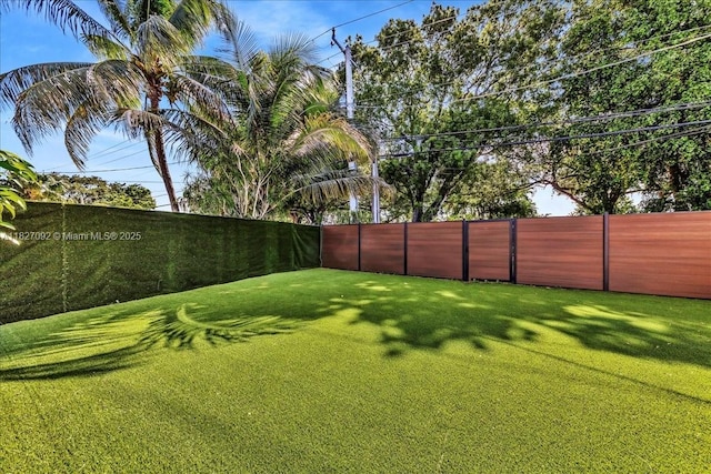 5890 SW 13th St, Plantation, FL 33317 - view of yard