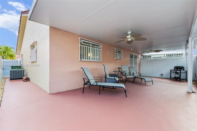 7101 W 24th Ave Unit 27, Hialeah, FL 33016 - view of patio / terrace with a ceiling fan