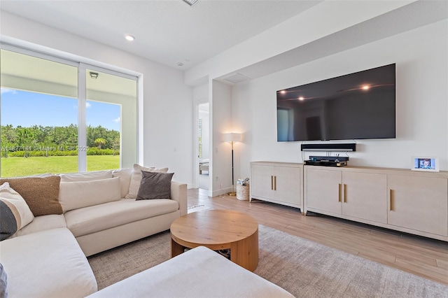 20161 SE Bridgewater Dr, Jupiter, FL 33458 - living area with light wood finished floors and recessed lighting