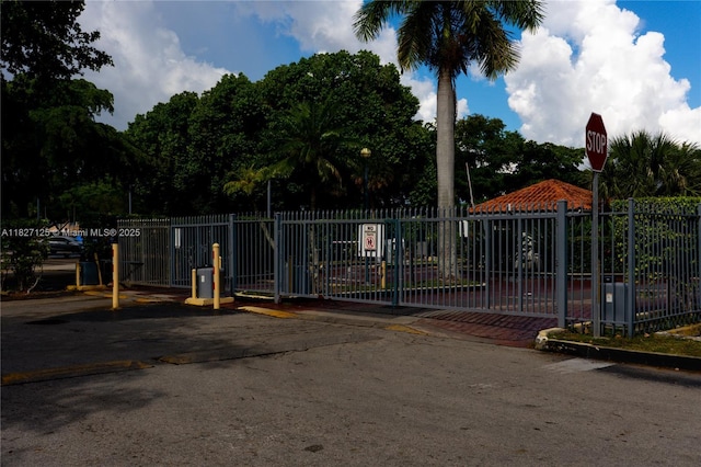 8215 SW 152nd Ave Unit G-307, Miami, FL 33193 - view of gate