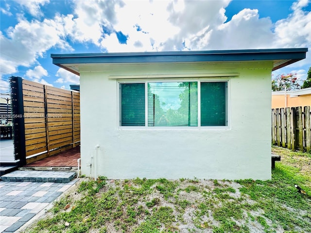 305 SW 24th Ave, Fort Lauderdale, FL 33312 - view of property exterior featuring stucco siding