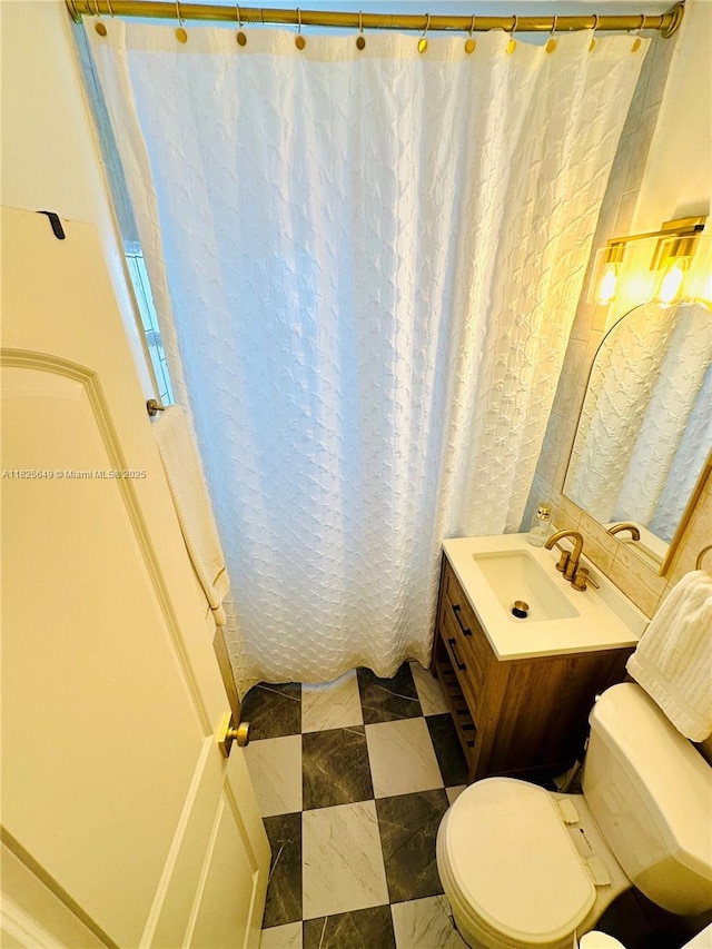 305 SW 24th Ave, Fort Lauderdale, FL 33312 - full bathroom featuring vanity and curtained shower