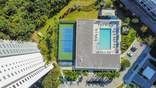 14951 Royal Oaks Ln Unit 908, North Miami, FL 33181 - bird's eye view of a pool