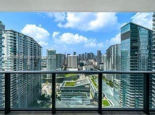 45 SW 9th St Unit 1209, Miami, FL 33130 - photo 2
