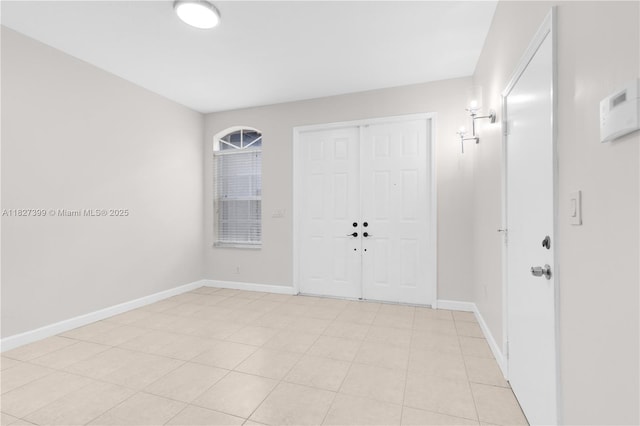 8122 SW 119th Ct Unit 8122, Miami, FL 33183 - foyer with baseboards