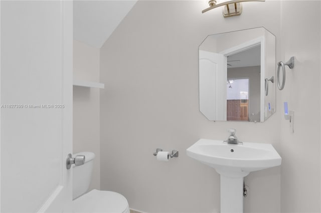 8122 SW 119th Ct Unit 8122, Miami, FL 33183 - half bath with toilet