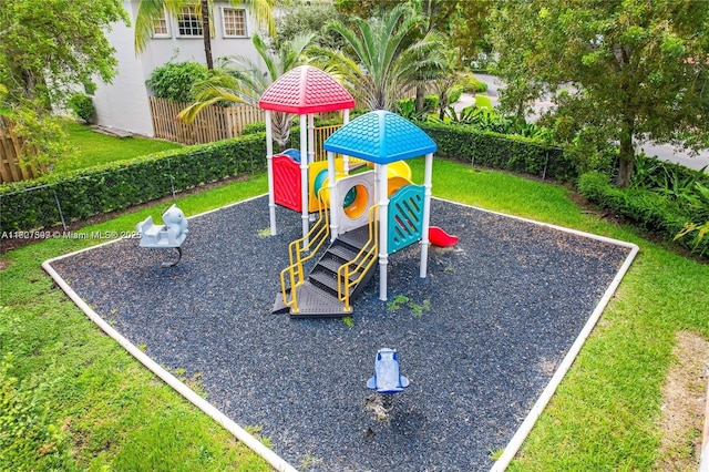 8122 SW 119th Ct Unit 8122, Miami, FL 33183 - view of community jungle gym