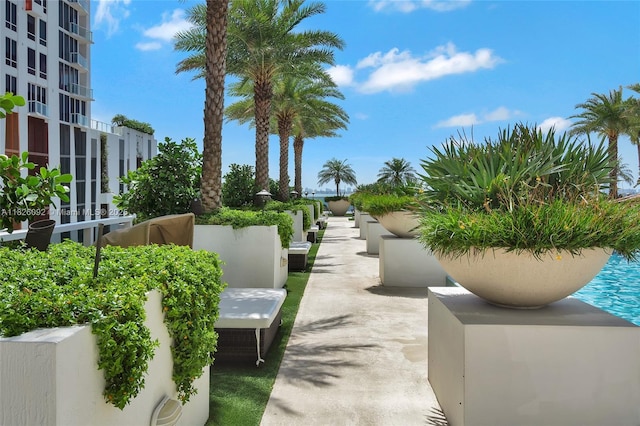 600 NE 27th St Unit 1105, Miami, FL 33137 - view of home's community