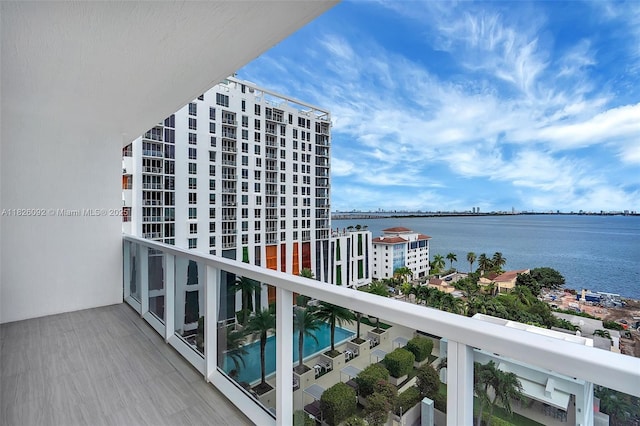 600 NE 27th St Unit 1105, Miami, FL 33137 - balcony featuring a water view