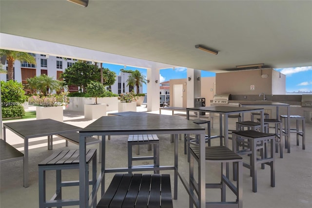 600 NE 27th St Unit 1105, Miami, FL 33137 - view of patio / terrace with an outdoor kitchen
