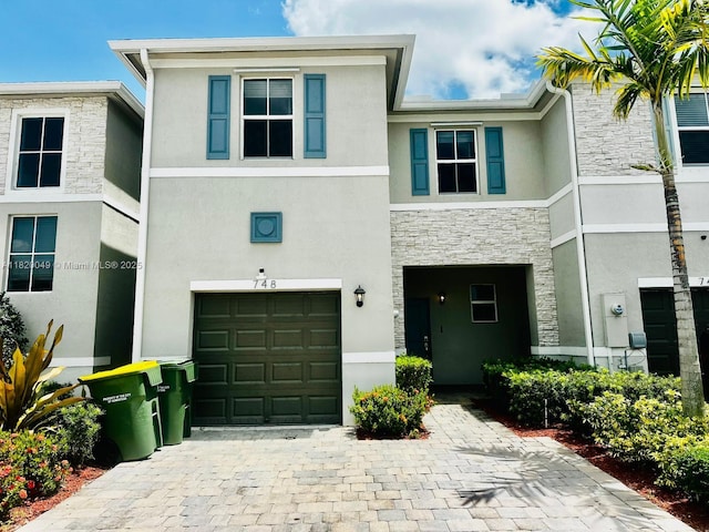 748 SE 17th St, Homestead, FL 33034 - photo 1