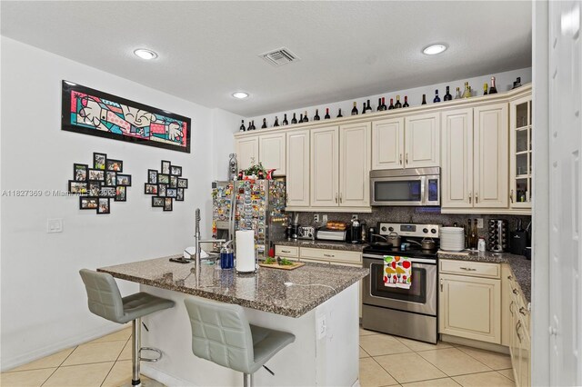 878 NE 191st St, Miami, FL 33179 - photo 3