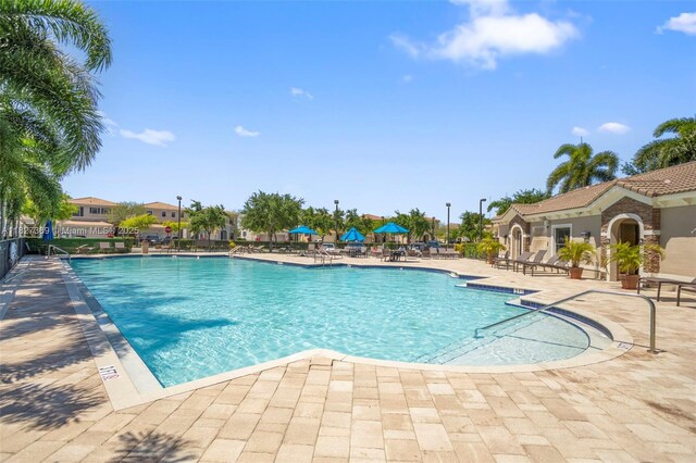 878 NE 191st St, Miami, FL 33179 - photo 47