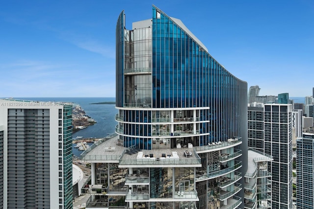 851 NE 1st Ave Unit 5202, Miami, FL 33132 - view of property with a water view and a city view