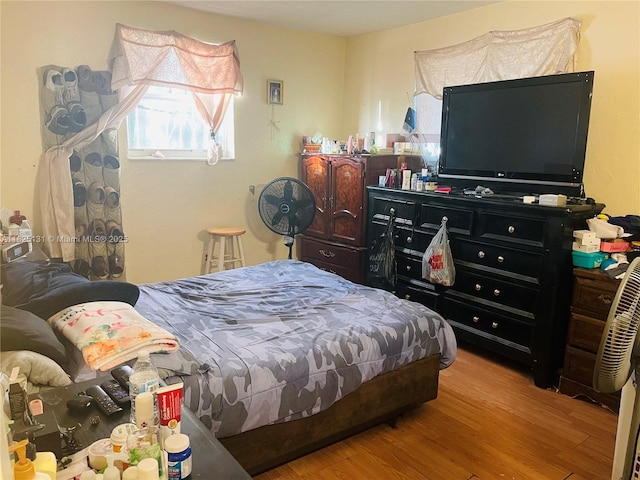 1905 NW 155th St, Miami Gardens, FL 33054 - bedroom featuring wood finished floors