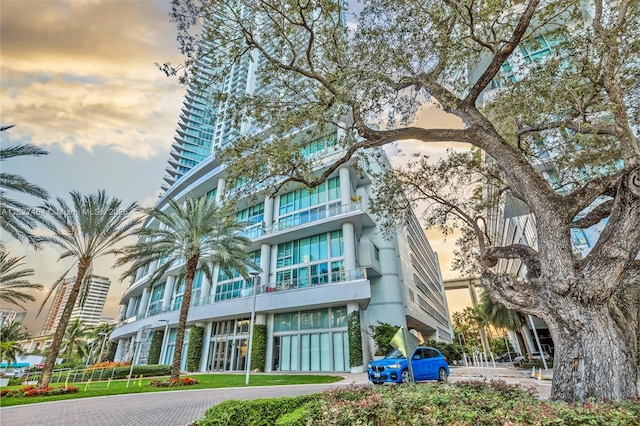 92 SW 3rd St Unit 4510, Miami, FL 33130 - photo 1