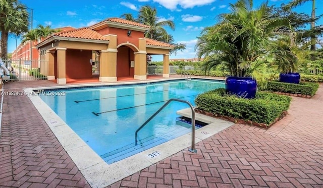 11479 NW 60th Ter Unit 372, Doral, FL 33178 - view of community pool