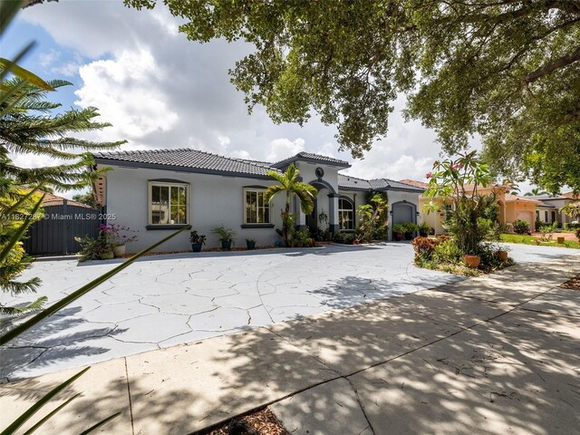 16523 NW 77th Path, Miami Lakes, FL 33016 - photo 4