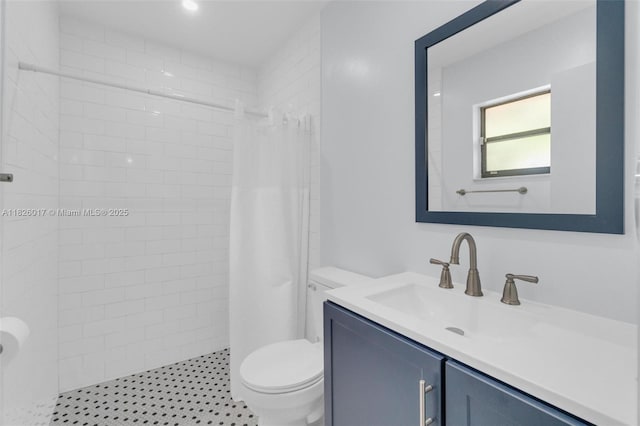 4947 NW 91st Ter, Sunrise, FL 33351 - bathroom featuring vanity and tiled shower