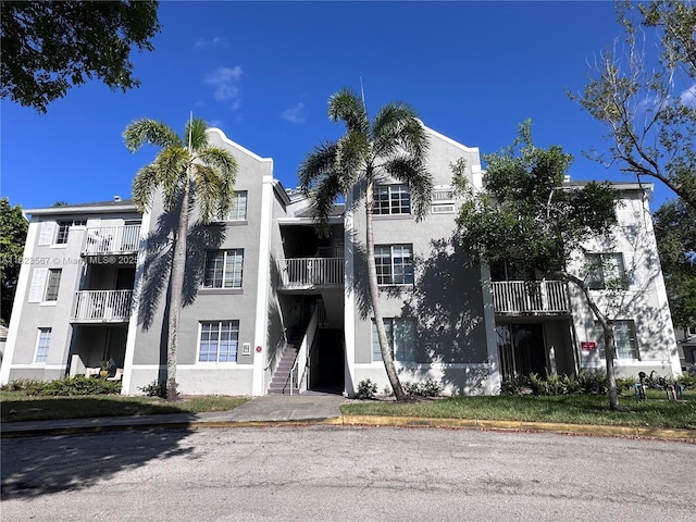 11185 SW 6th St Unit 303, Pembroke Pines, FL 33025 - view of apartment building / complex