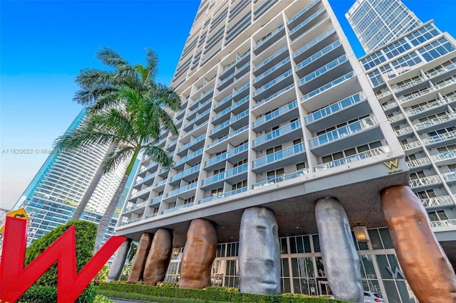 485 Brickell Ave Unit 2009, Miami, FL 33131 - photo 21