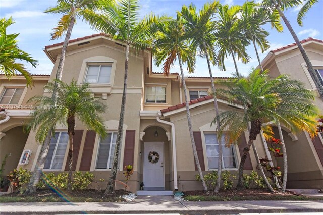 10800 NW 82 Nd Ter Unit 3, Doral, FL 33178 - photo 3