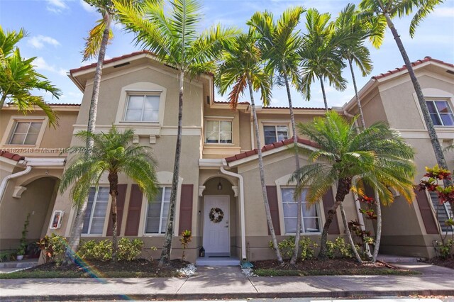 10800 NW 82 Nd Ter Unit 3, Doral, FL 33178 - photo 4