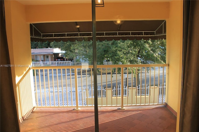 971 E 18th St, Hialeah, FL 33013 - view of balcony