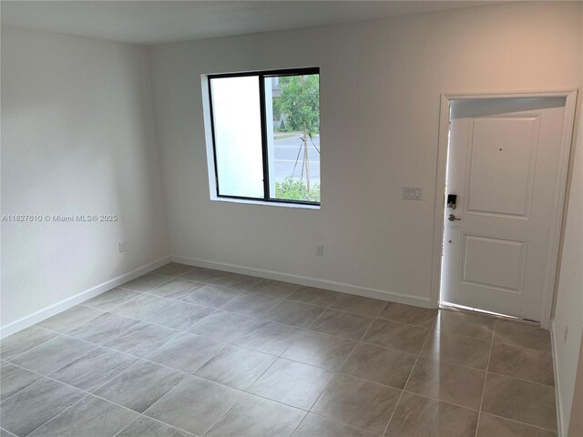 303 NE 208th Ter, Miami, FL 33179 - photo 4