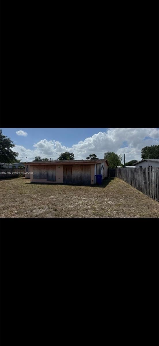 1012 SW 22nd Ave, Fort Lauderdale, FL 33312 - view of yard