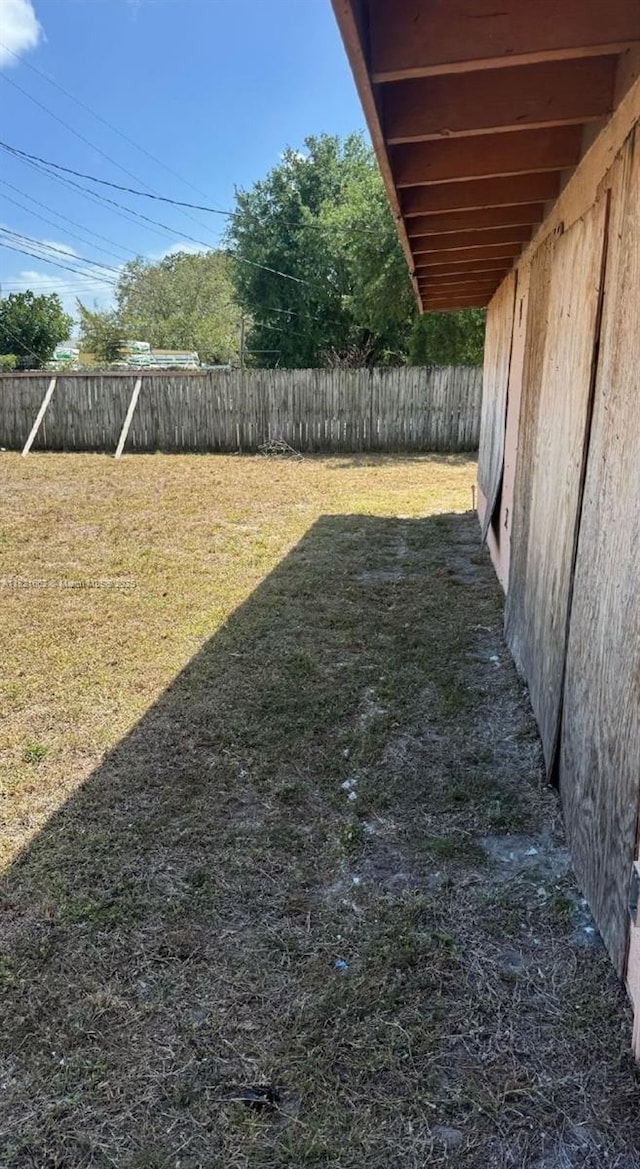 1012 SW 22nd Ave, Fort Lauderdale, FL 33312 - view of fenced backyard