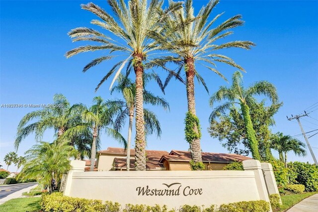 468 Lakeside Cir, Sunrise, FL 33326 - photo 29