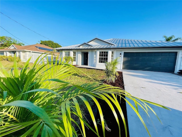 272 SW Oakridge Dr, Port St Lucie, FL 34984 - photo 1