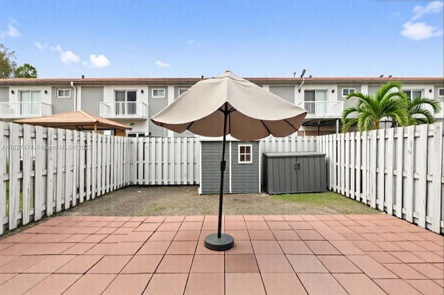 2872 SW 127th Way Unit 1, Miramar, FL 33027 - fenced backyard featuring a patio