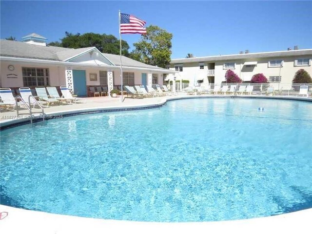 1350 N 12th Ct Unit 6B, Hollywood, FL 33019 - photo 1