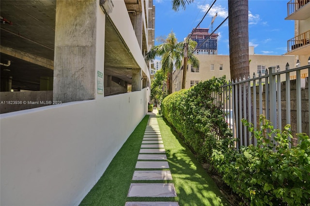 455 NE 25th St Unit 609, Miami, FL 33137 - view of yard